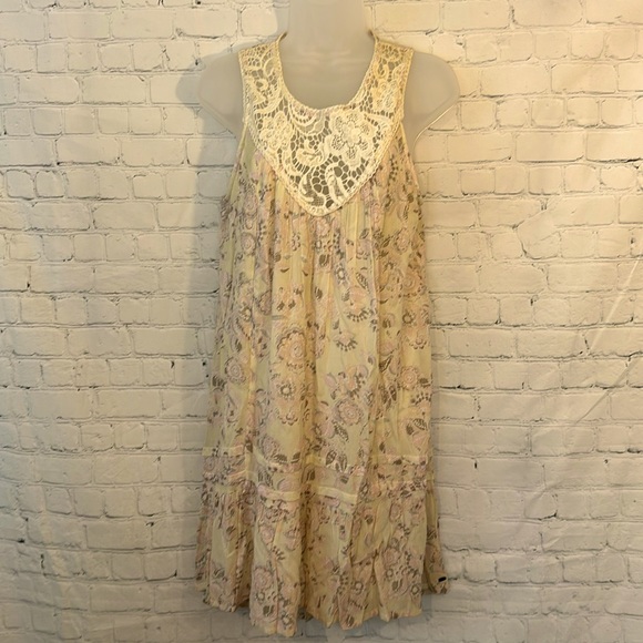 O'Neill Dresses & Skirts - O’Neill muted color lined dress with lace